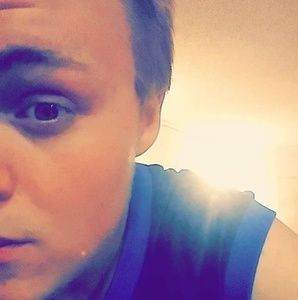 Meet your Posher, Alex